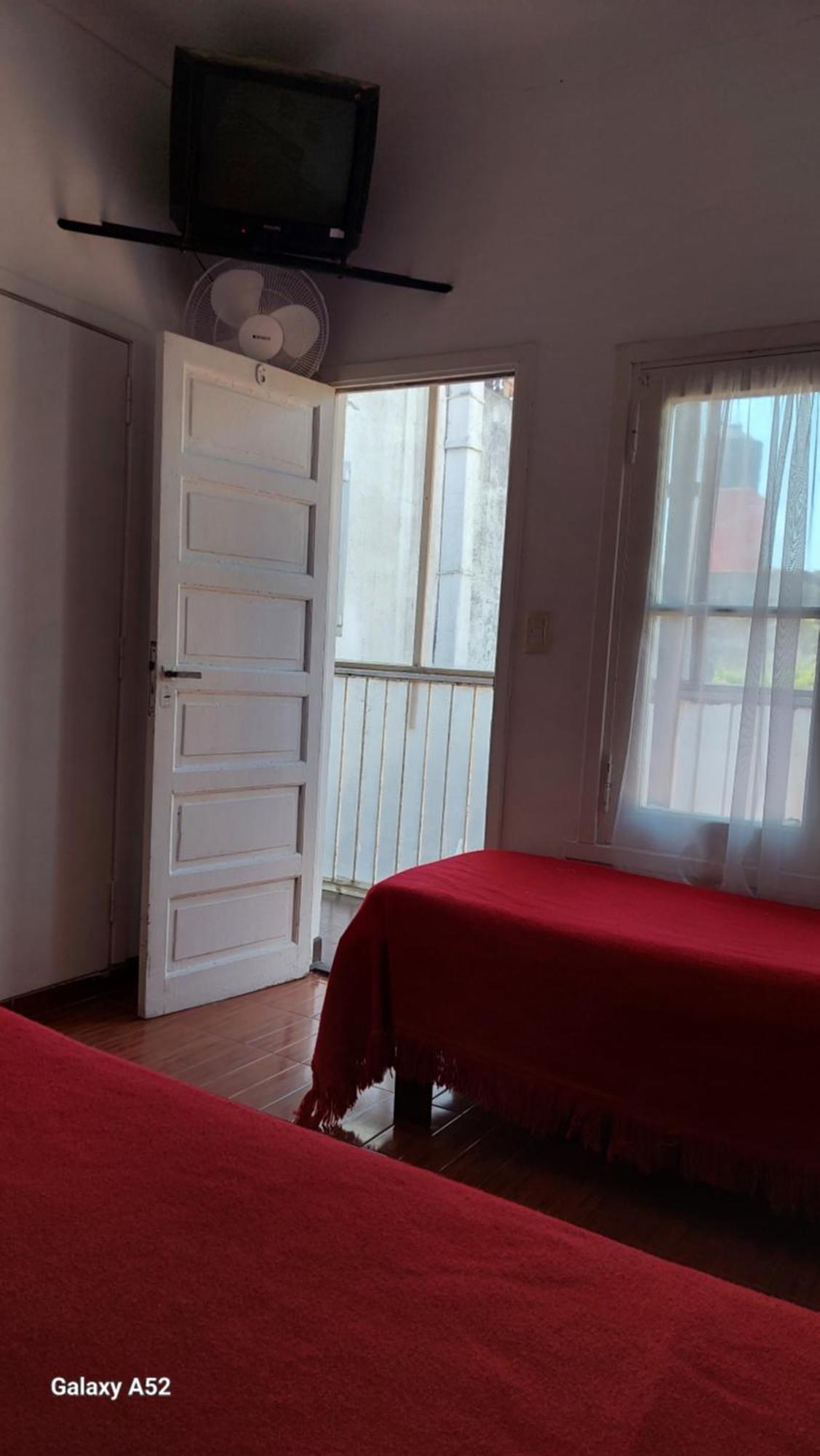 Hosteria Almirante Brown مار ديل بلاتا المظهر الخارجي الصورة